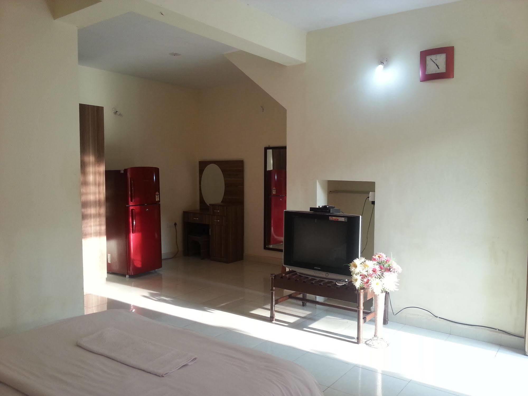 فندق Wtf My House باغا المظهر الخارجي الصورة